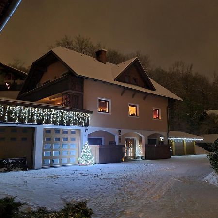 Apartmaji Mezan Блед Екстер'єр фото