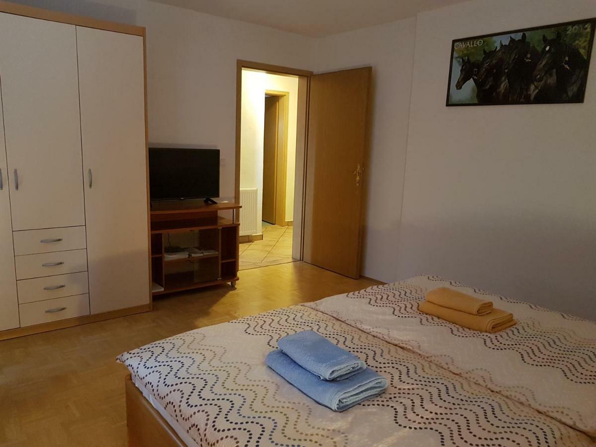 Apartmaji Mezan Блед Екстер'єр фото